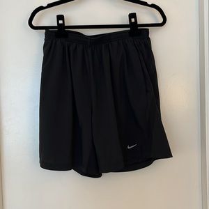 Nike DriFit 7” running shorts with pockets